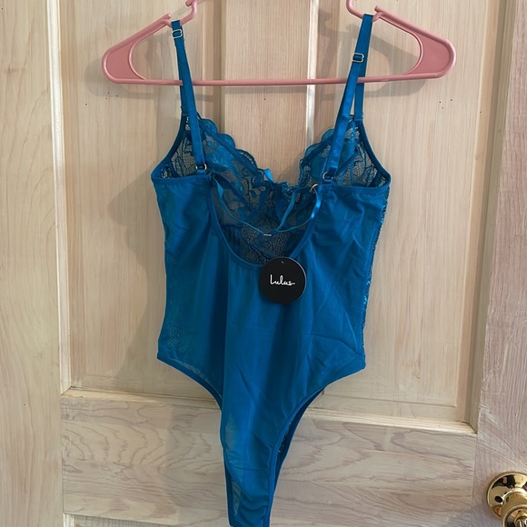 Lulu’s Turquoise Sheer Lace Bodysuit - Picture 8 of 12